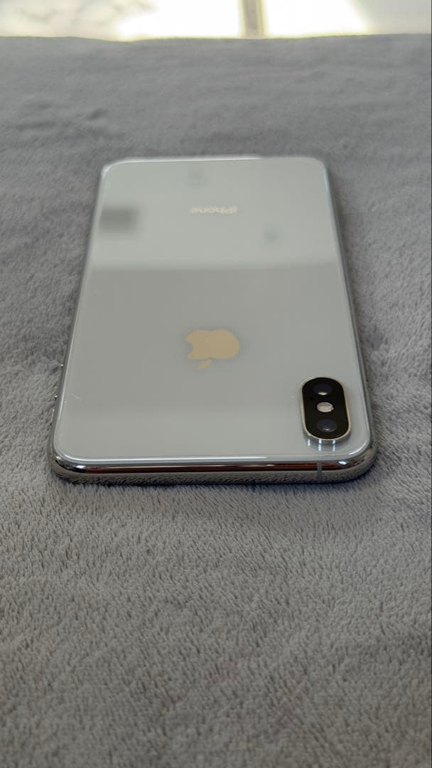 Apple iPhone XS Max 64GB シルバー 本体