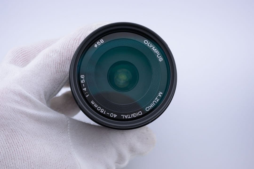 デジタルカメラ OLYMPUS E-M5 MarkII + 14-42mm + 40-150mm