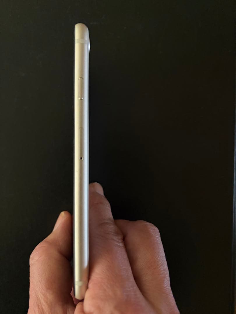 Apple iPhone se3 128gb ホワイト