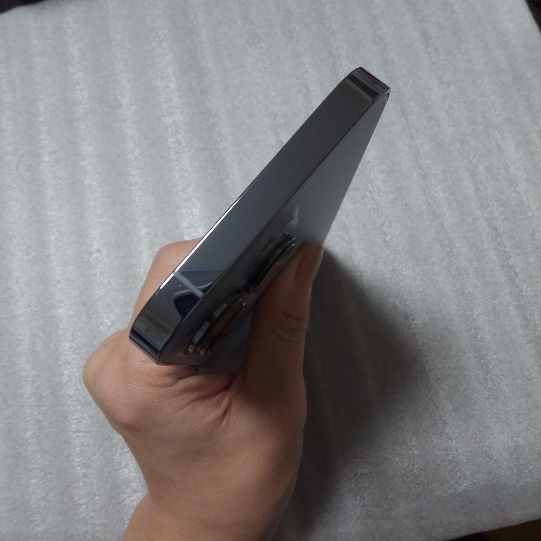 Apple　iPhone13 pro　シエラブルー