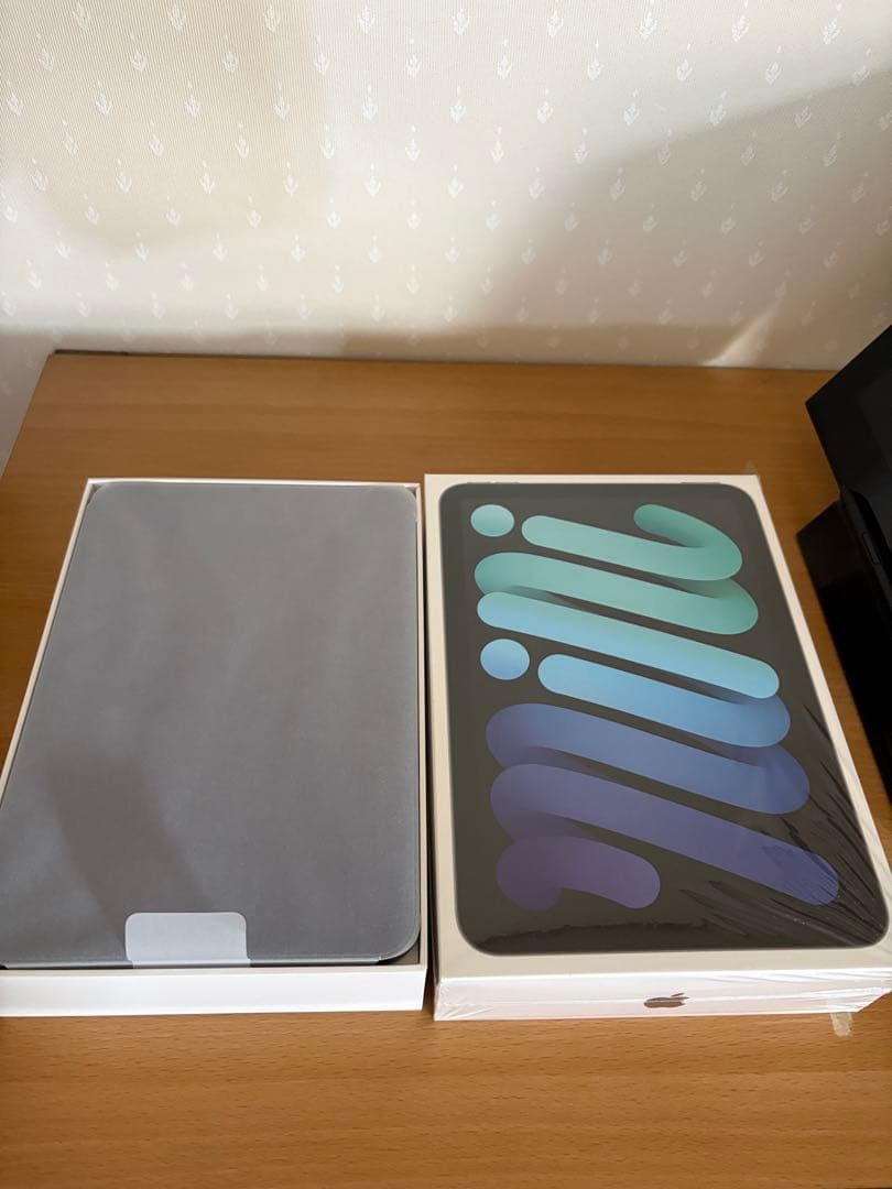 【極美品】 iPad mini 第6世代 Wi-Fi MOFT ケース付