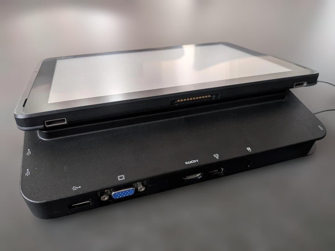 Arrows Tab Q509/VE Windows11 Pro クレードル付き