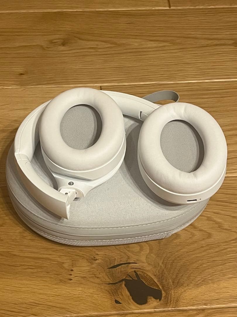 SONY WH-1000XM4 リミテッドエディション サイレントホワイト　美品