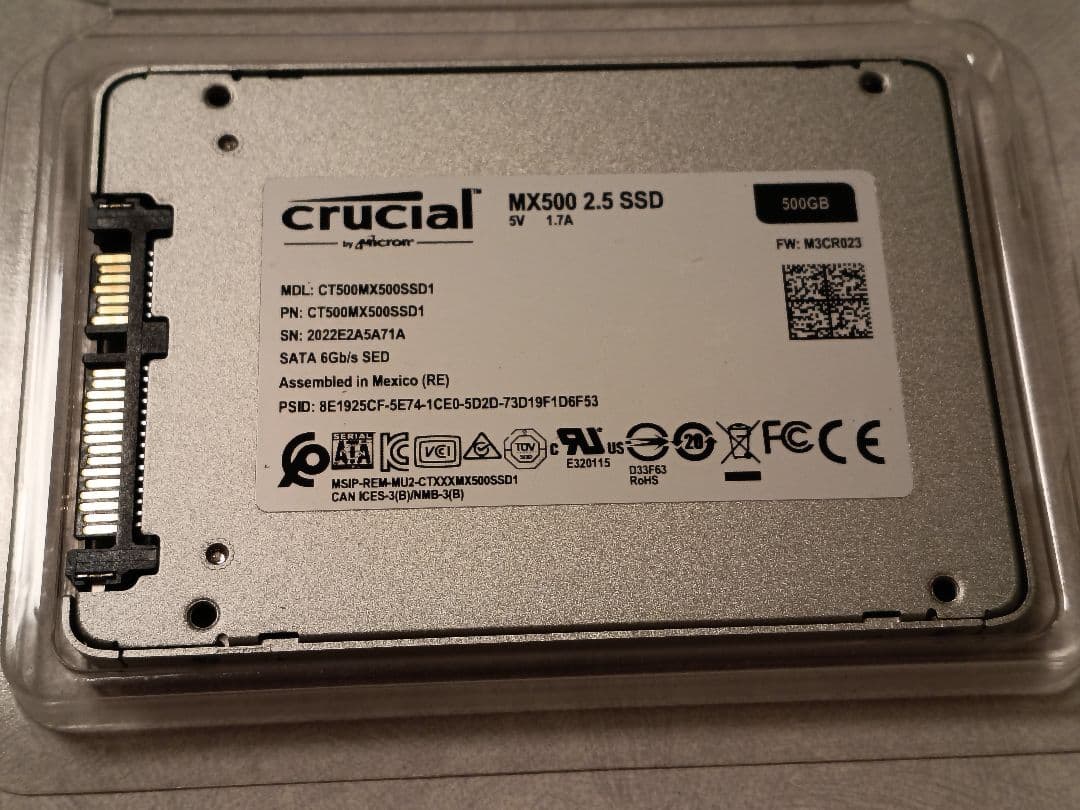 ほぼほぼ新品電源投入１回　crucial MX500 2.5 SSD 500GB
