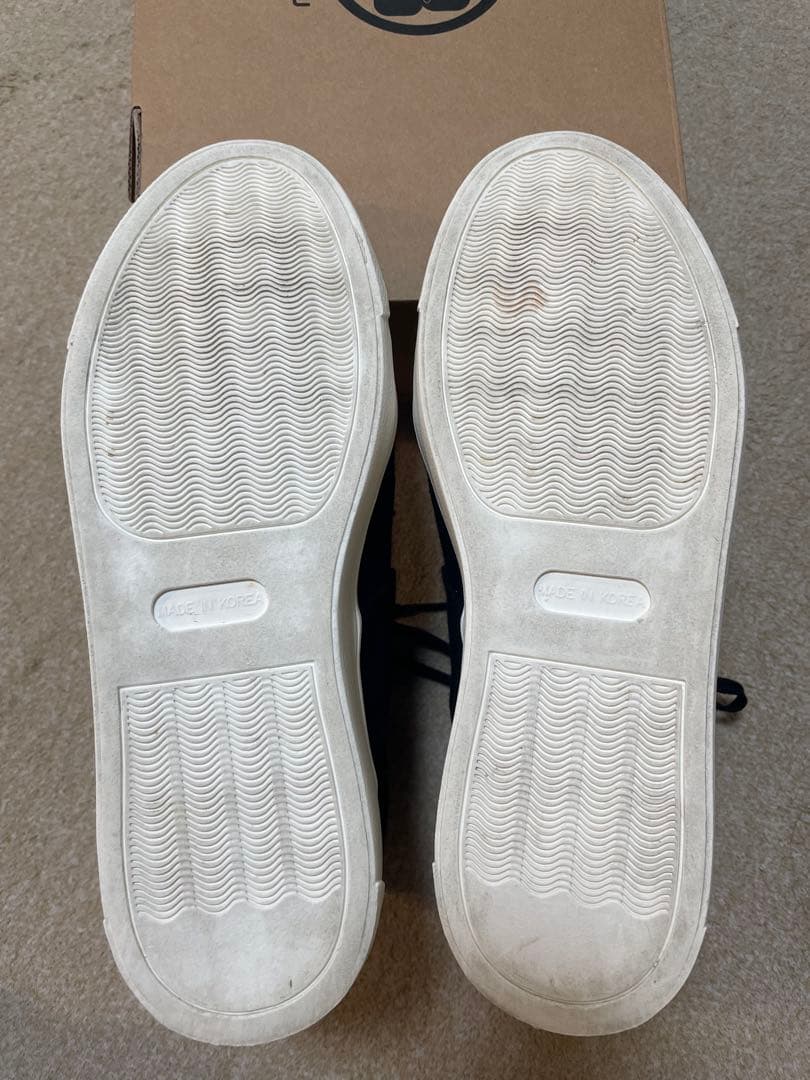 BENESU ブラックハイカットスニーカー