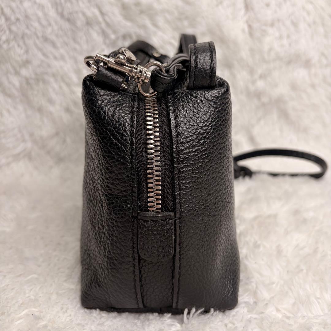 極美品✨ GIANNI CHIARINI アリファS ブラックショルダーバッグ
