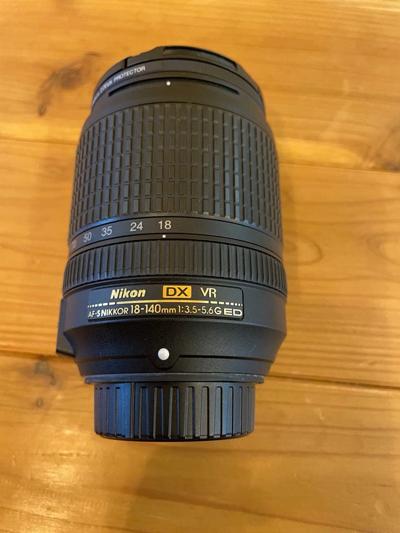 デジタルカメラ Nikon D5500 18-140mm VR