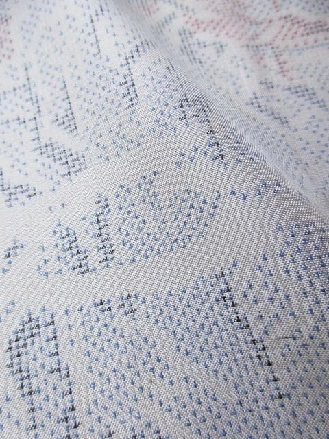 新古品！白大島紬＊７マルキ＊本場大島紬＊楼閣山水＊着物＊１６４ｃｍ＊裄６７