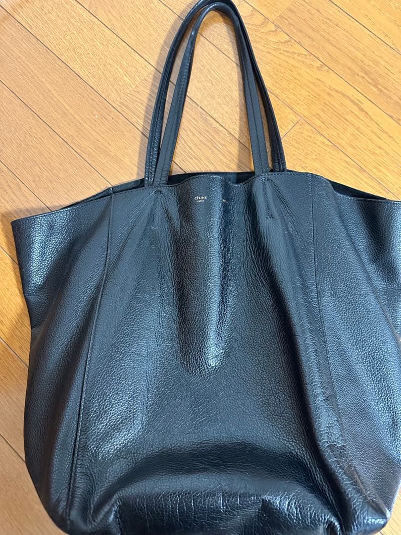 セリーヌ 黒　型崩れあり、内側補修あり　内ポケット片方取れ