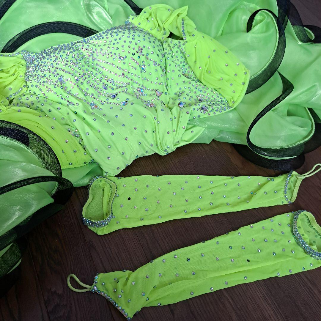 社交ダンス　ラテン蛍光イエローグリーンドレス　チョーカースワロフスキーベルト付き