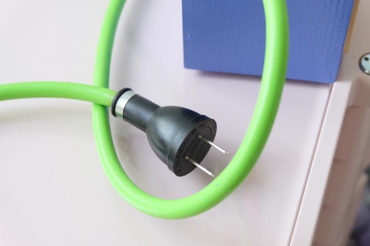 magma デスクランプ