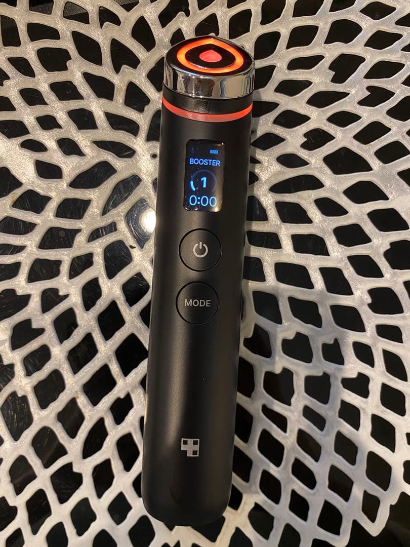 メディキューブ　BOOSTER PRO AGE-R ブラック　美顔器