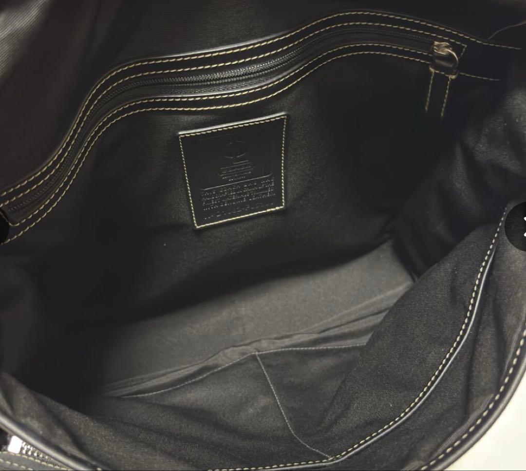 COACH メッセンジャーバッグ ブラック A4収納