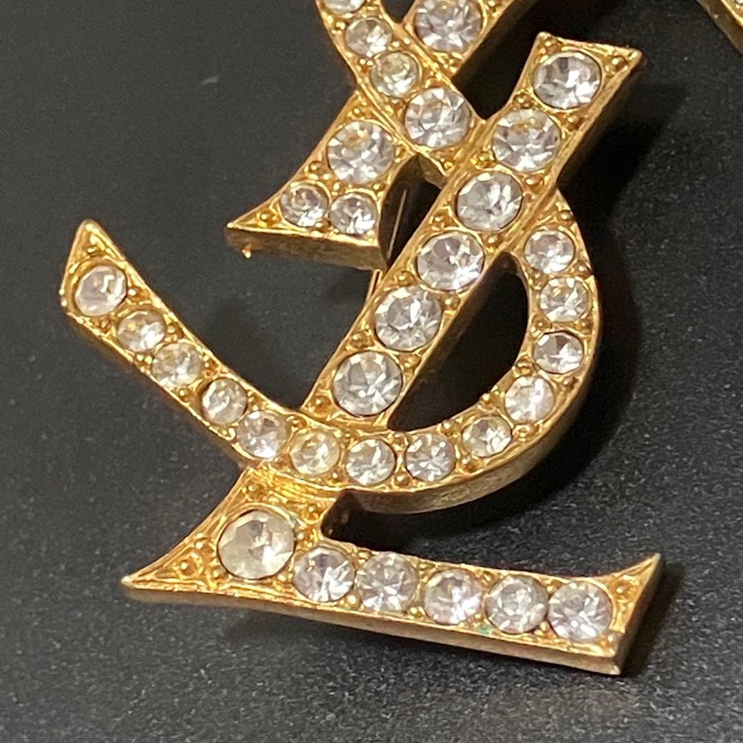 イヴサンローラン［ピンブローチ］ラインストーン　カサンドラロゴ　YSL　ゴールド