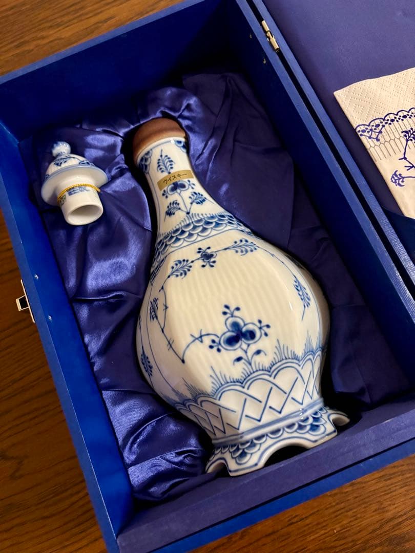 ニッカ ピュアモルト25年 ロイヤルコペンハーゲン デキャンタ 【空瓶】