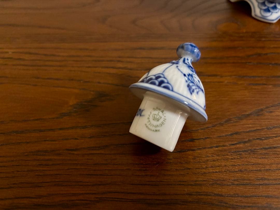 ニッカ ピュアモルト25年 ロイヤルコペンハーゲン デキャンタ 【空瓶】