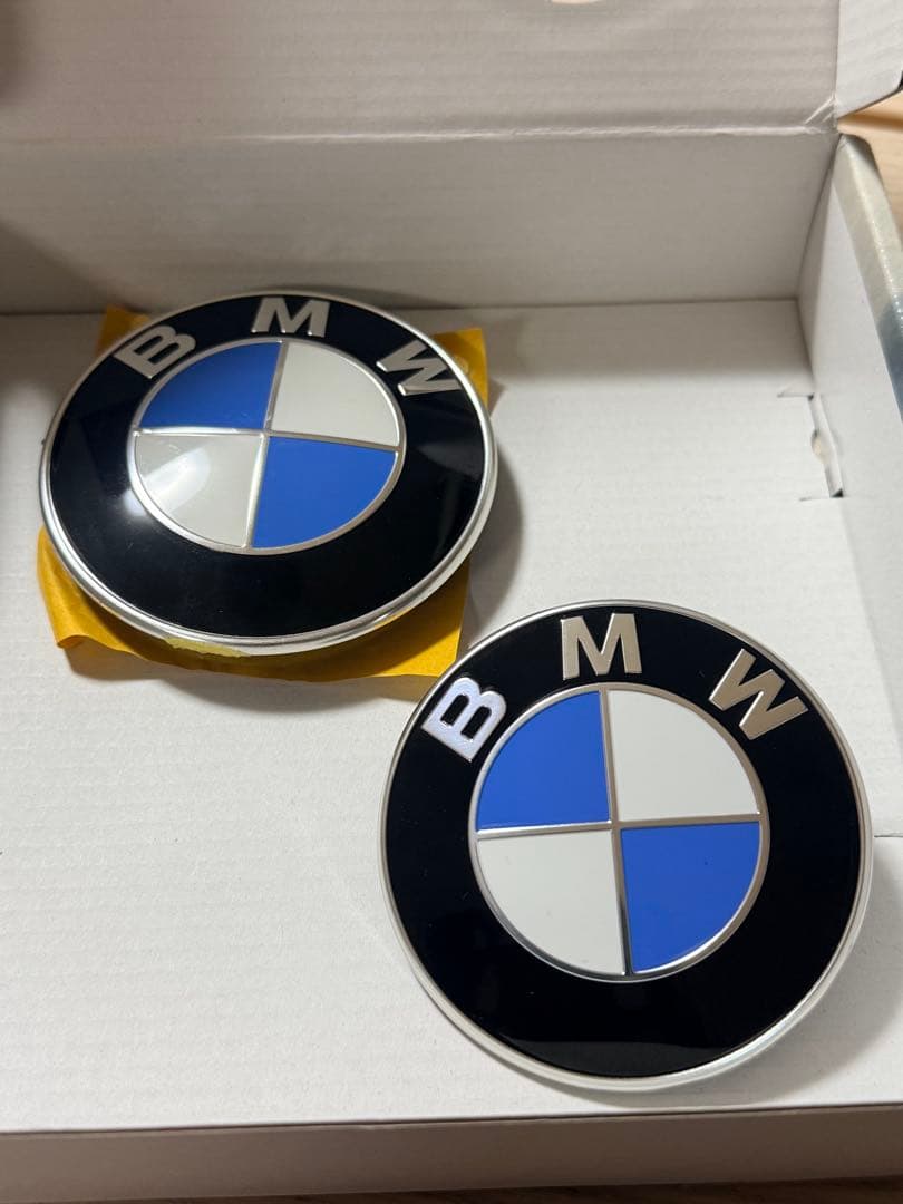  エンブレム　純正　正規品　フロント　リア　ホイール