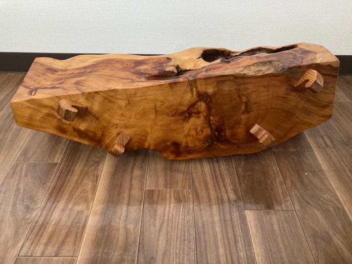 屋久杉の油瘤(中型)自然置物