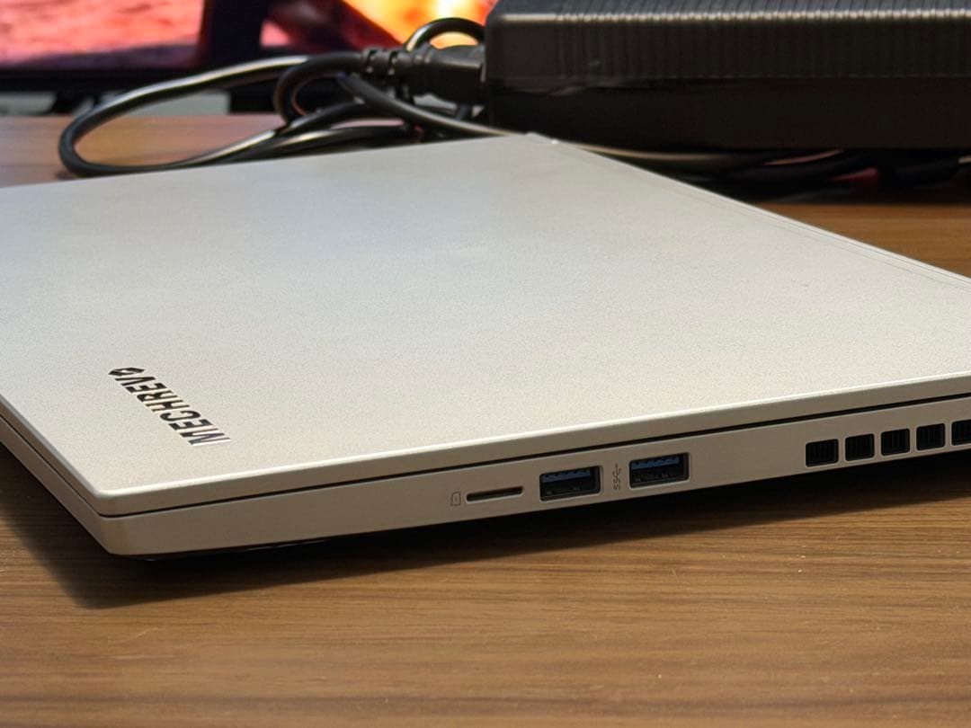 ゲーミングノートPC MECHREVO i7/3060/32GB/2k165Hz