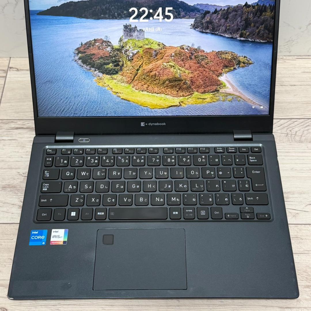 東芝 dynabook G83/HU i5 SSD256GB 16GB