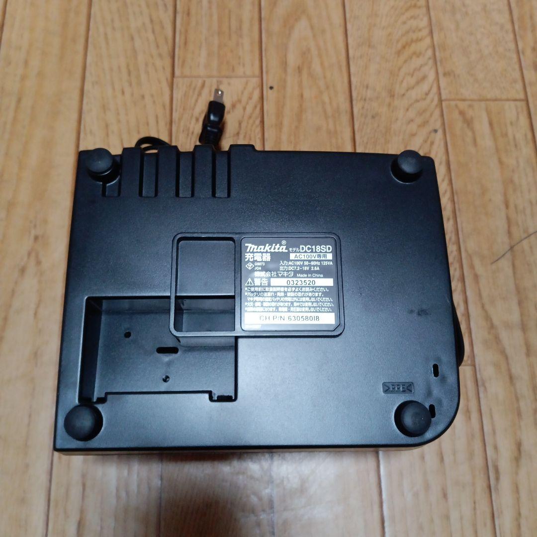 マキタ18V充電式クリーナ CL180FD 純正バッテリー充電器 サイクロン付