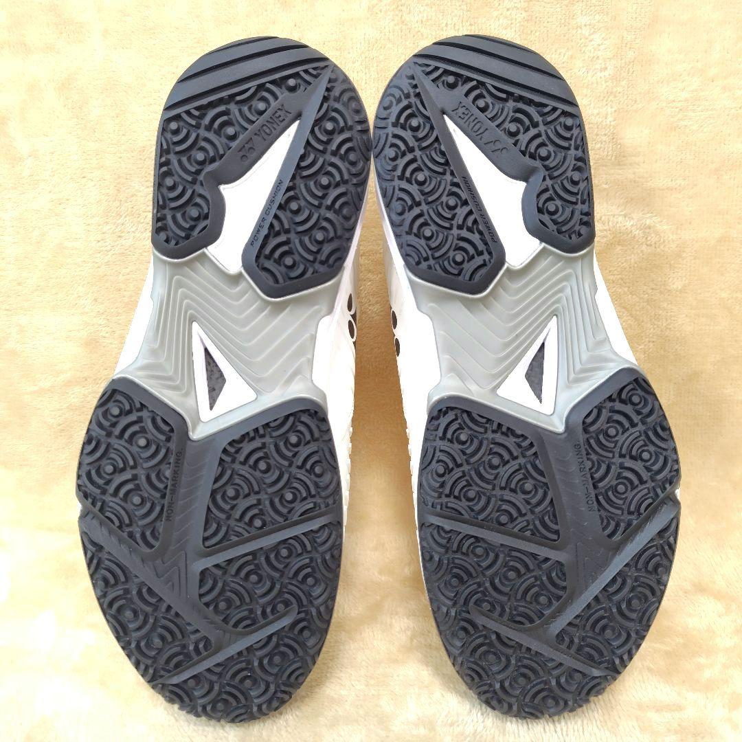 未使用級 ヨネックス パワークッション ソニケージ3 ワイド4E オムニクレー