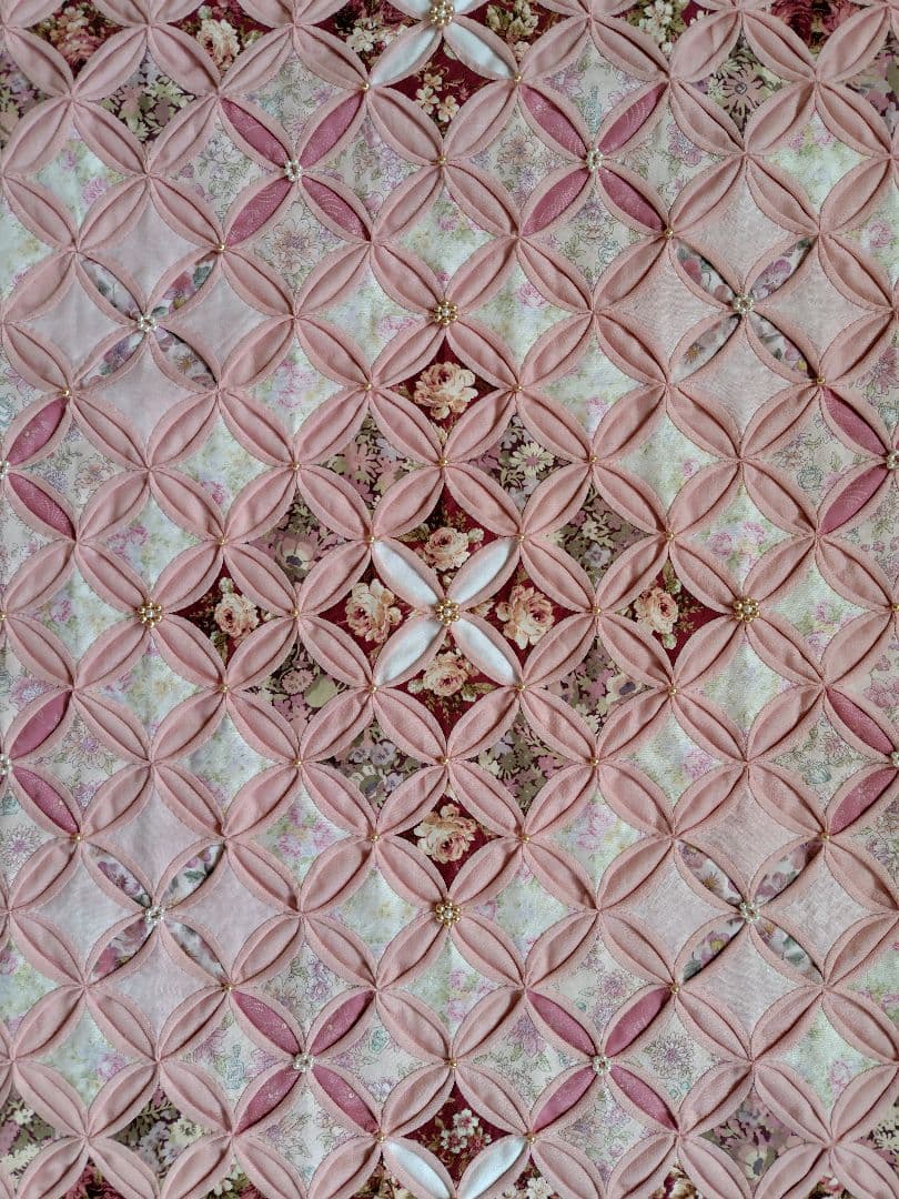 ♡りお♡パッチワーク(カテドラルウインドウ)タペストリー ハンドメイド