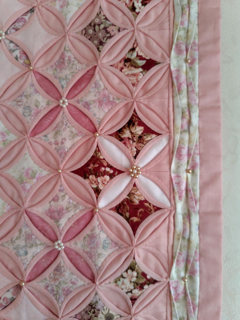 ♡りお♡パッチワーク(カテドラルウインドウ)タペストリー ハンドメイド