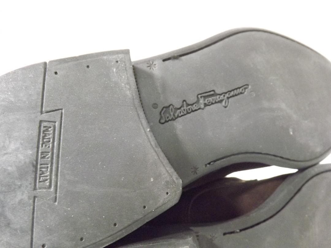 サルヴァトーレフェラガモ イタリア製 レザー切り替え ショートブーツ レディース