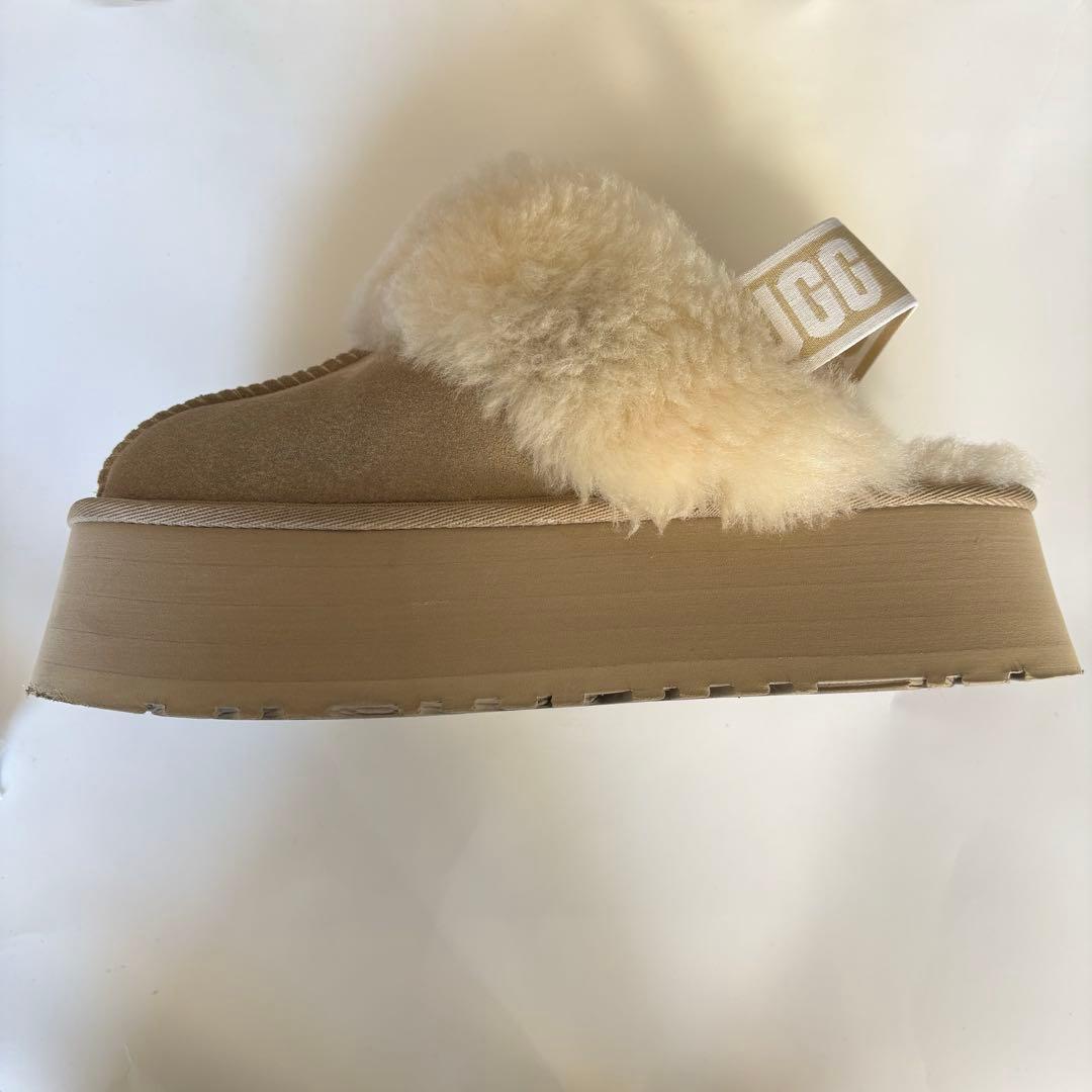 靴 UGG Funkette Mustard Seed