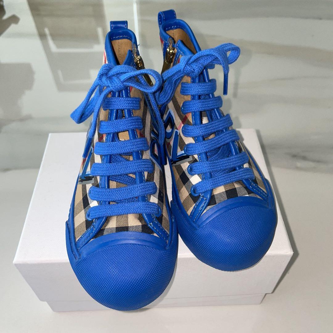 新品　未使用　バーバリー　キッズ　ハイカットスニーカー　靴　シューズ　17cm