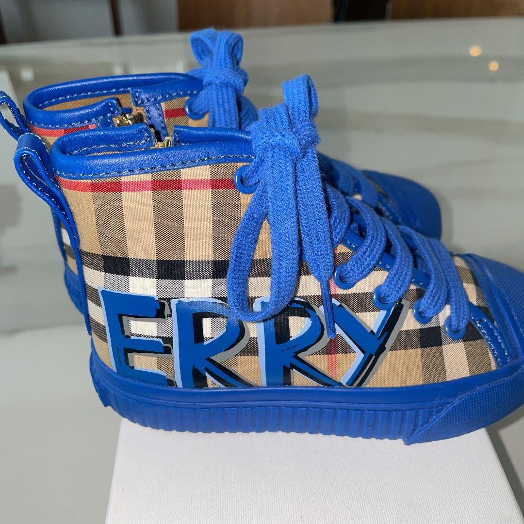 新品　未使用　バーバリー　キッズ　ハイカットスニーカー　靴　シューズ　17cm