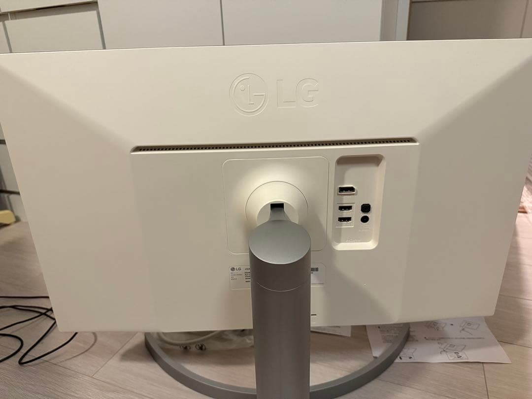 LG 27UL650-W 27インチ4Kディスプレイ