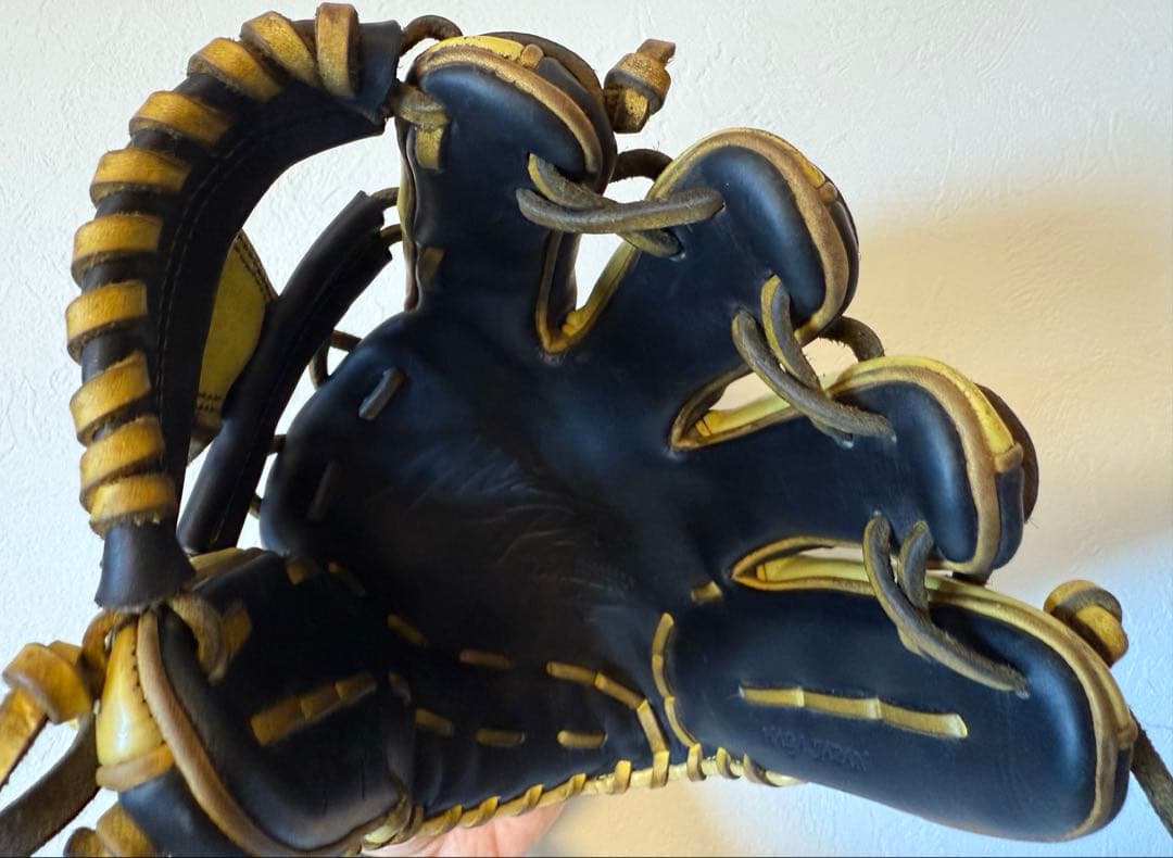 【中古/定価6.2万】ミズノプロ 内野手 坂本型グラブ 黒シャンパンイエロー