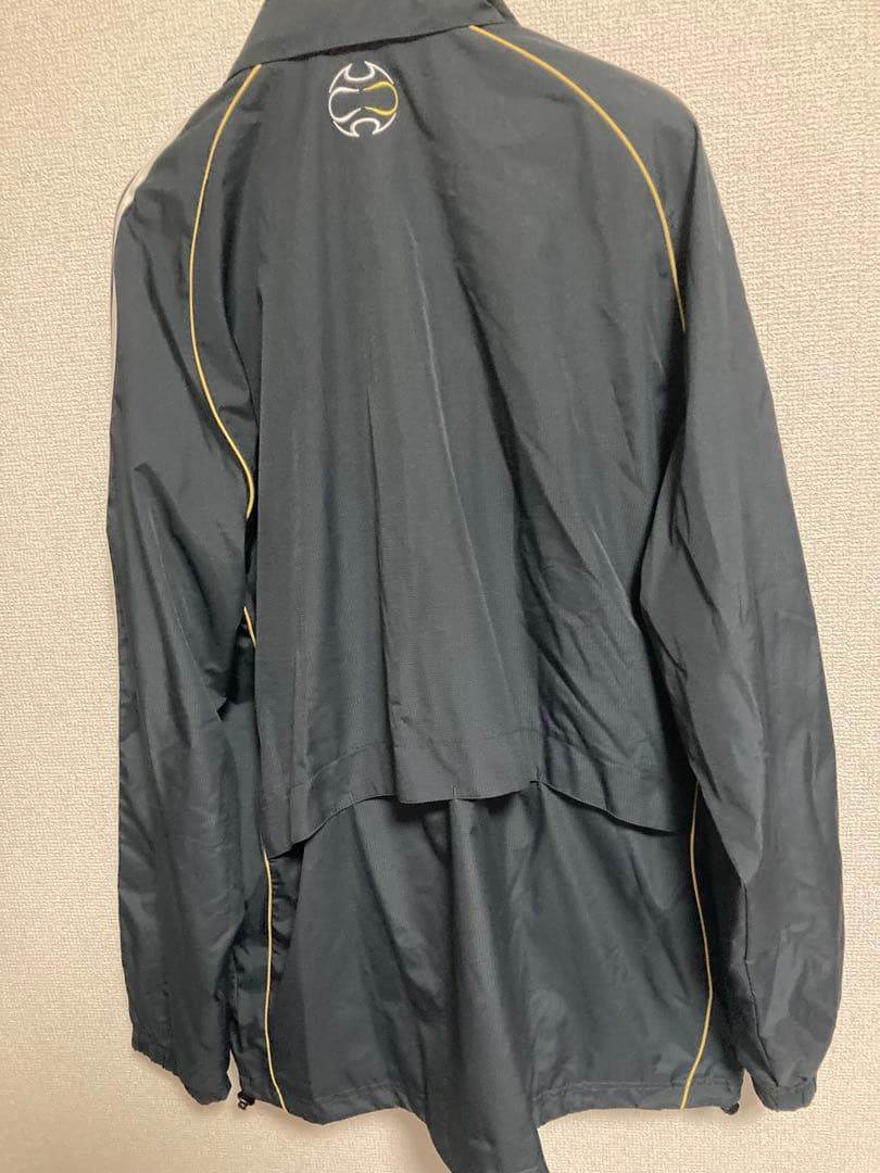 adidas レアルマドリード　ナイロンジャケット　Lサイズ 試着のみ