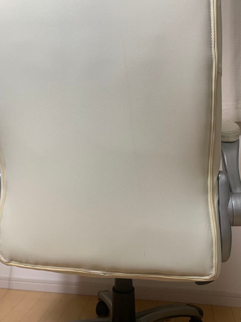 ホワイト　デスクチェア ゲーミングチェア
