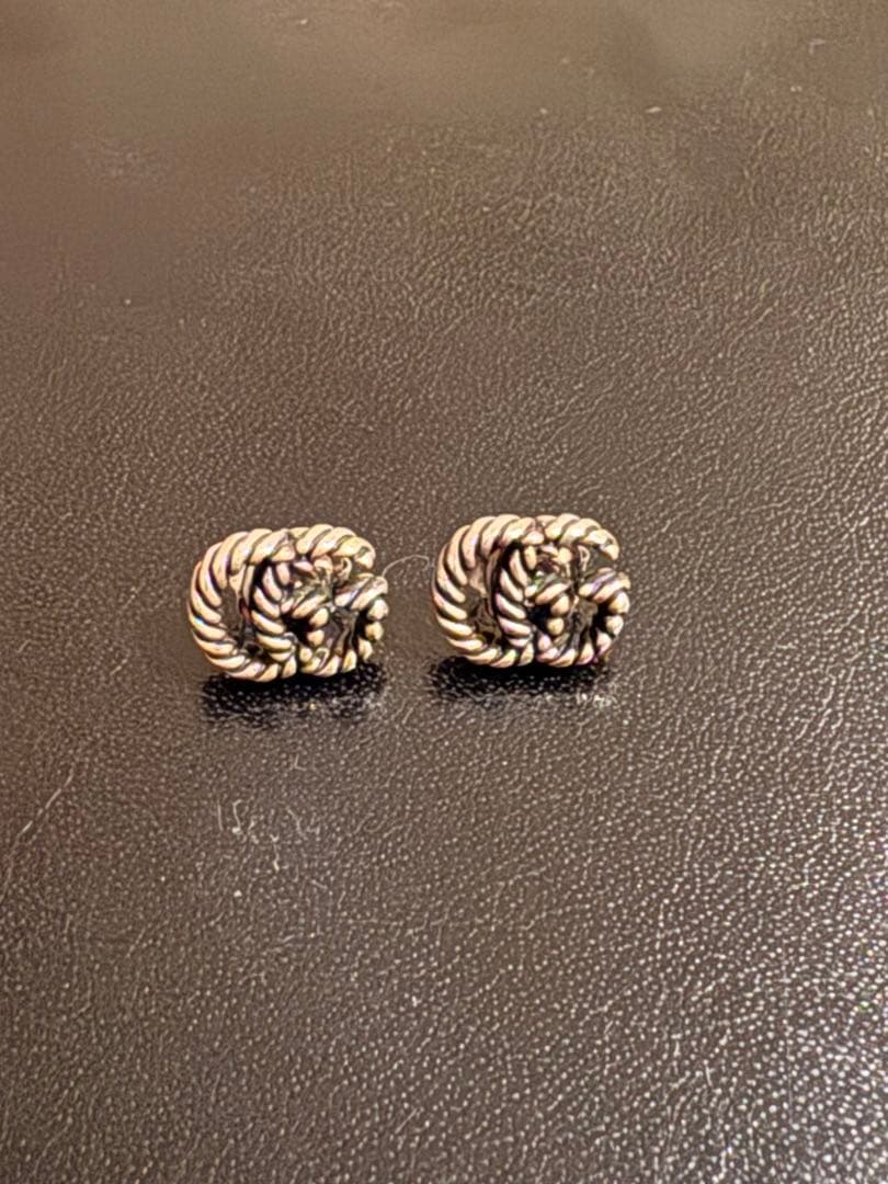 グッチのピアス