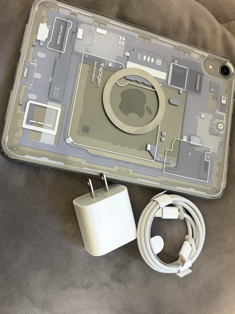 iPad mini (第7世代) Spigenケース+充電ケーブル付き