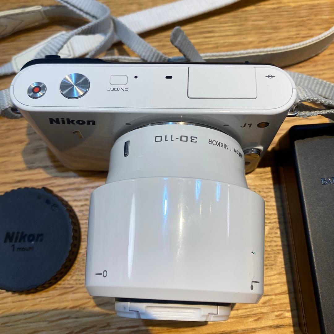 Nikon 1 J1 ホワイト 30-110mmレンズ付き