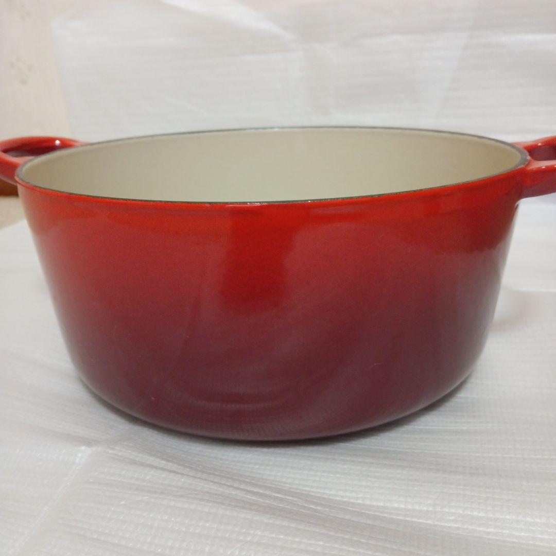 【美品】ル・クルーゼ　両手鍋 22cm　チェリーレッド