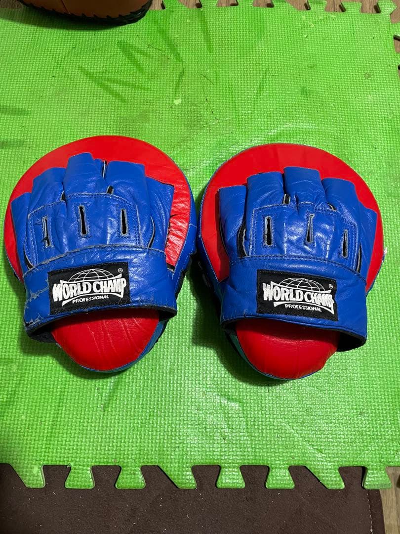 最終価格windy本革キックミットL、マーシャルワールド本革パンチングミット