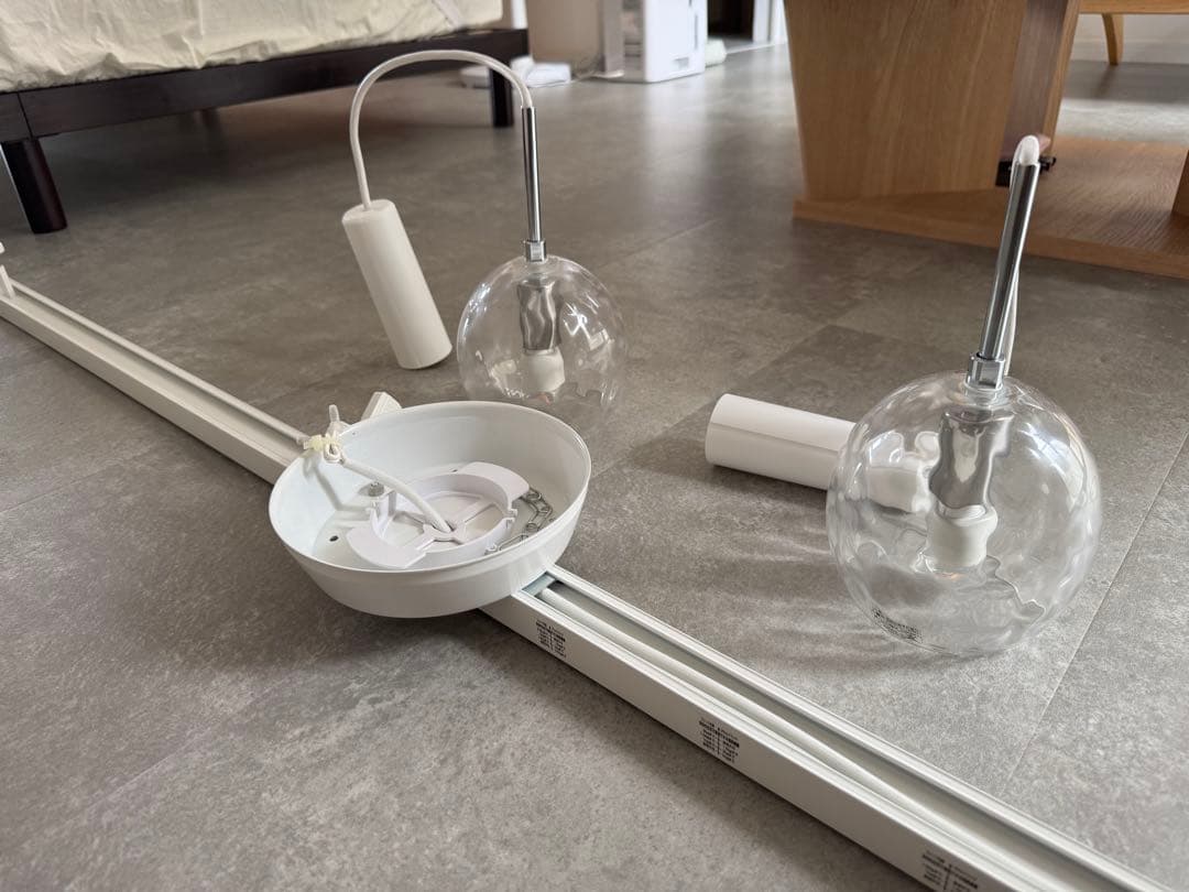 S*M様 オーデリック アクアシリーズ ペンダントライト２つダクトレール1つ セ