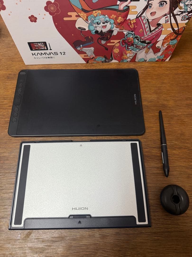 HUION 液タブ 液晶ペンタブレット Kamvas12