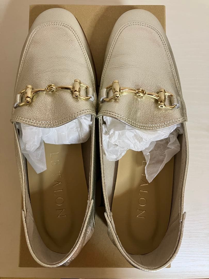 【新品未使用】LETALON⭐︎ フラットシューズ⭐︎シルバー⭐︎レザー⭐︎23.0