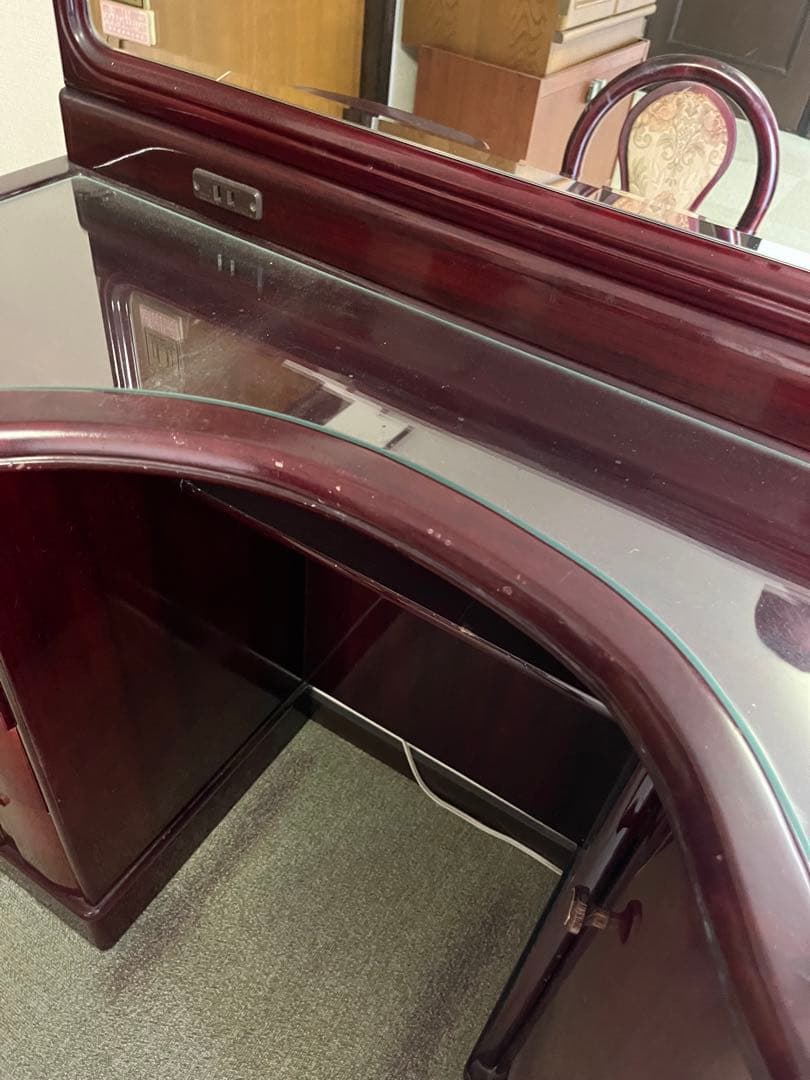 ヨーロピアン調　ドレッサー