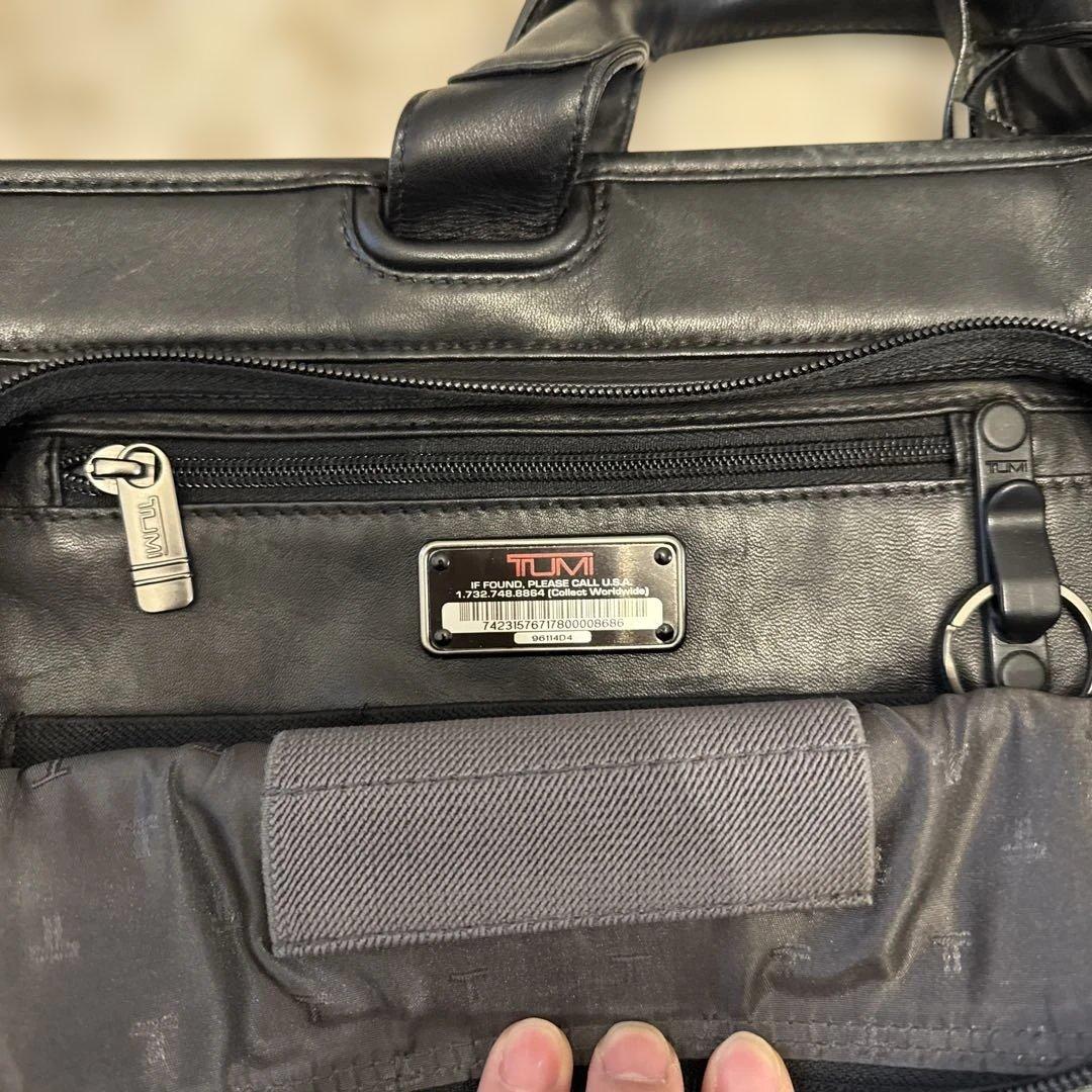 TUMI　ビジネスバッグ　オールレザー　T-pass A4収納　PC収納