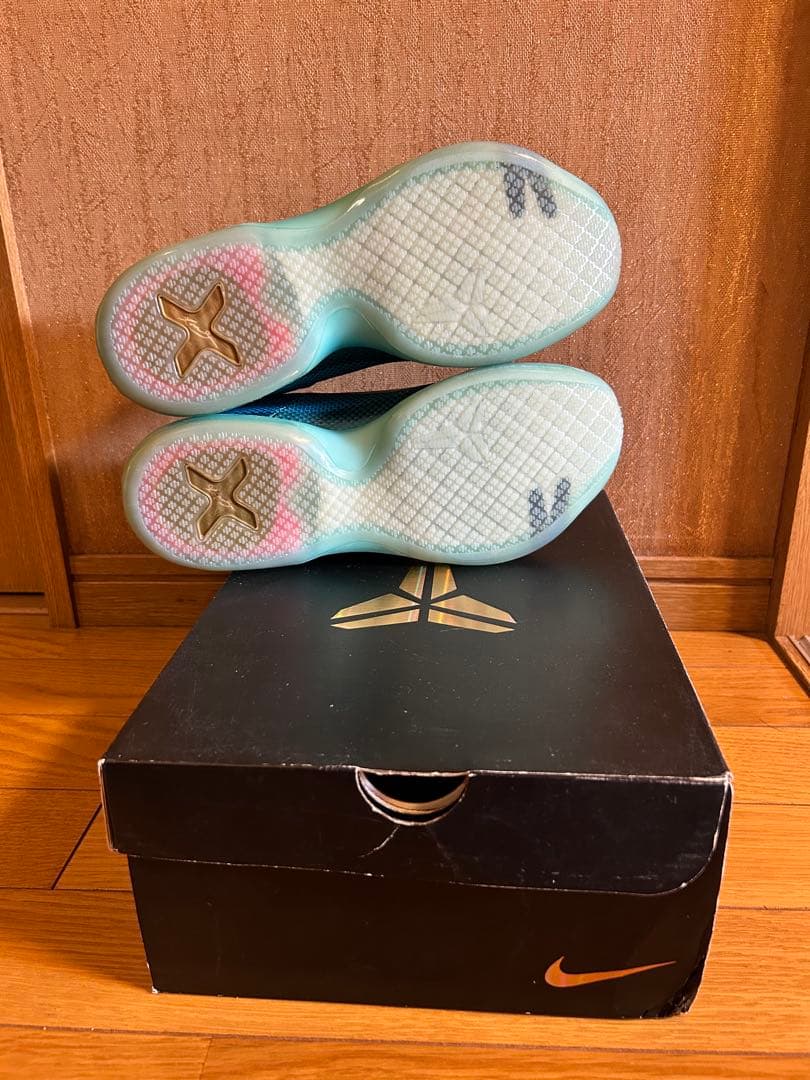 Kobe 10 バスケットシューズ 青