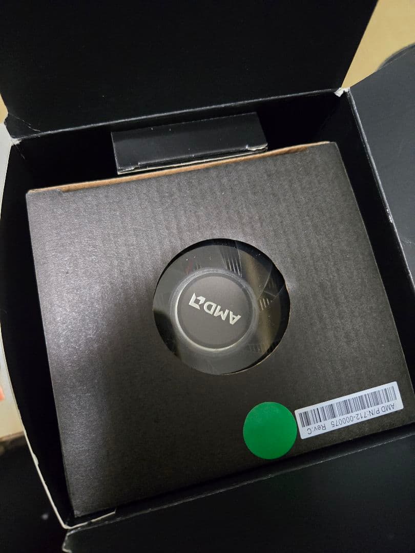 AMD RYZEN 7 3700X(クーラー未使用)