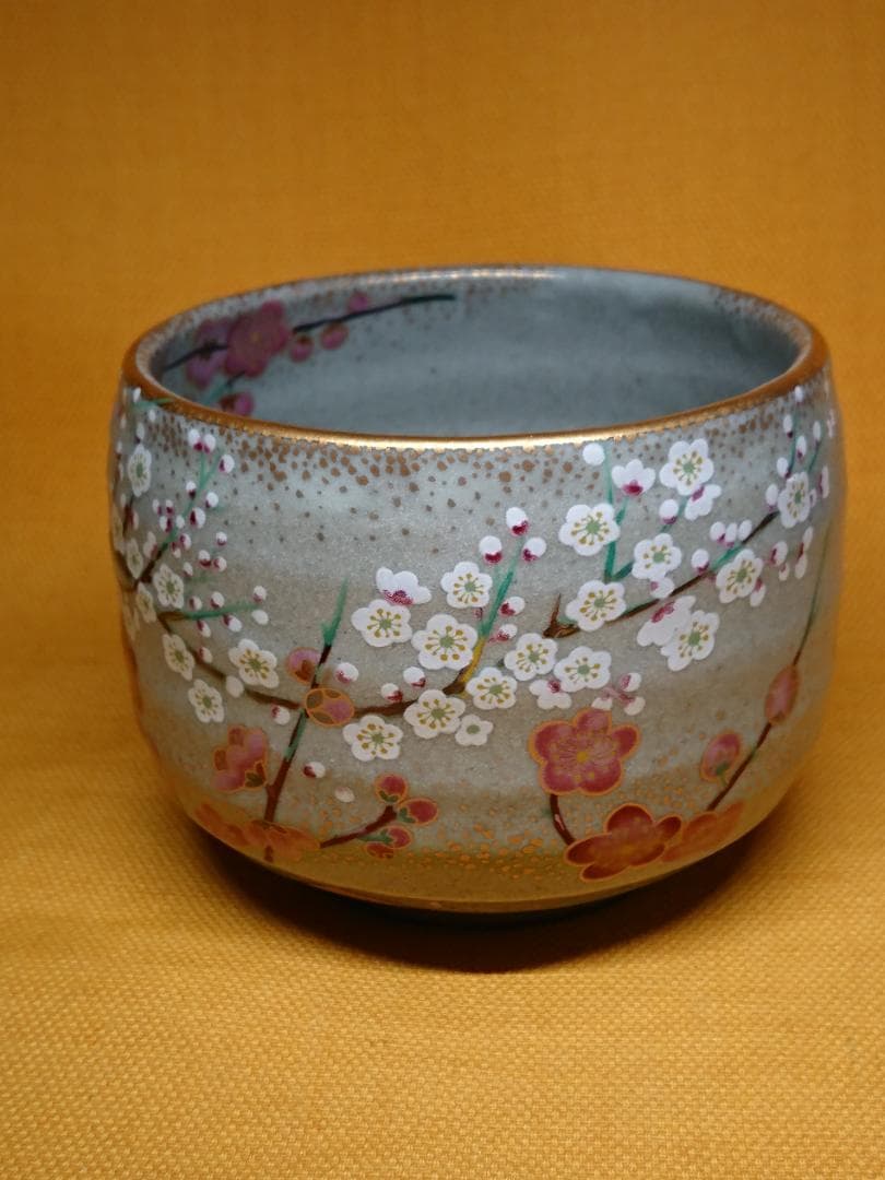 【美品】茶碗　金彩　紅白梅　茶道具　置物　インテリア　工芸品　美術品　A1448