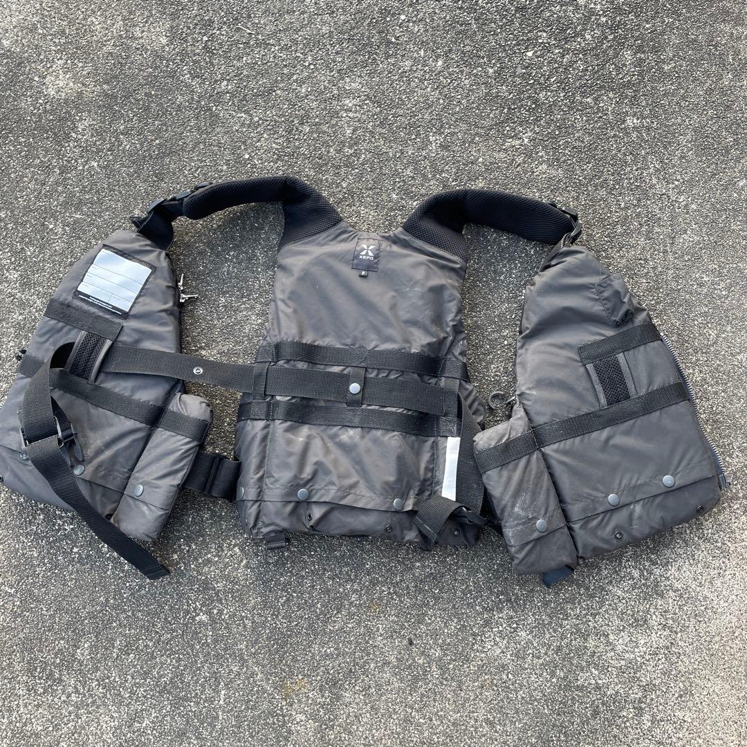 シマノ　XEFO ブラック フローティングベスト サイズF ルアー